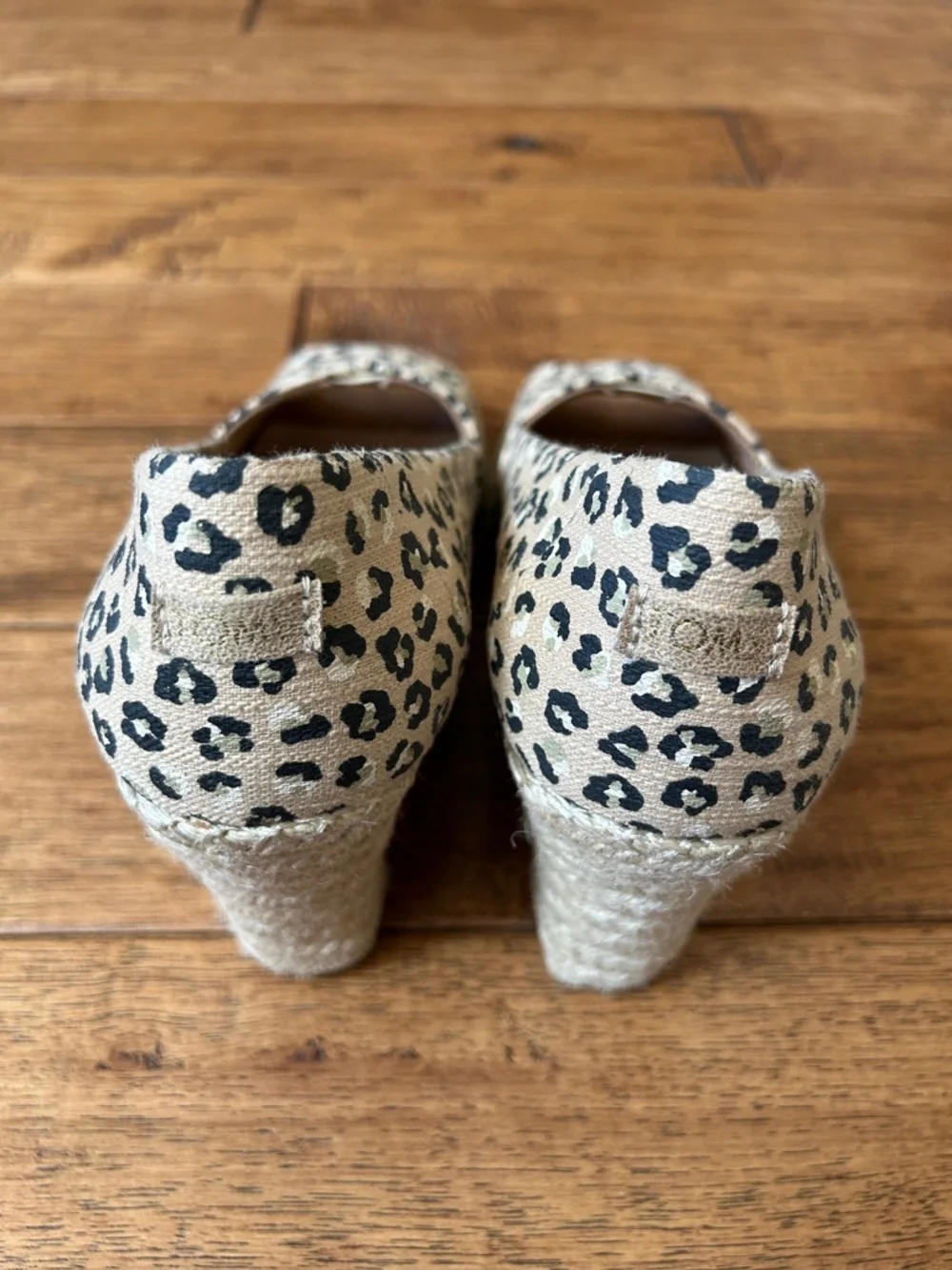 Toms Michelle Espadrille Wedge Heel Sandals Natural Textured Cheetah 8.5 New